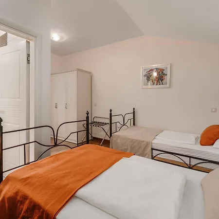 فيلة La Vigna Blu