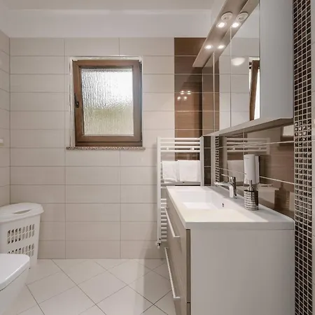 La Vigna Blu Villa *